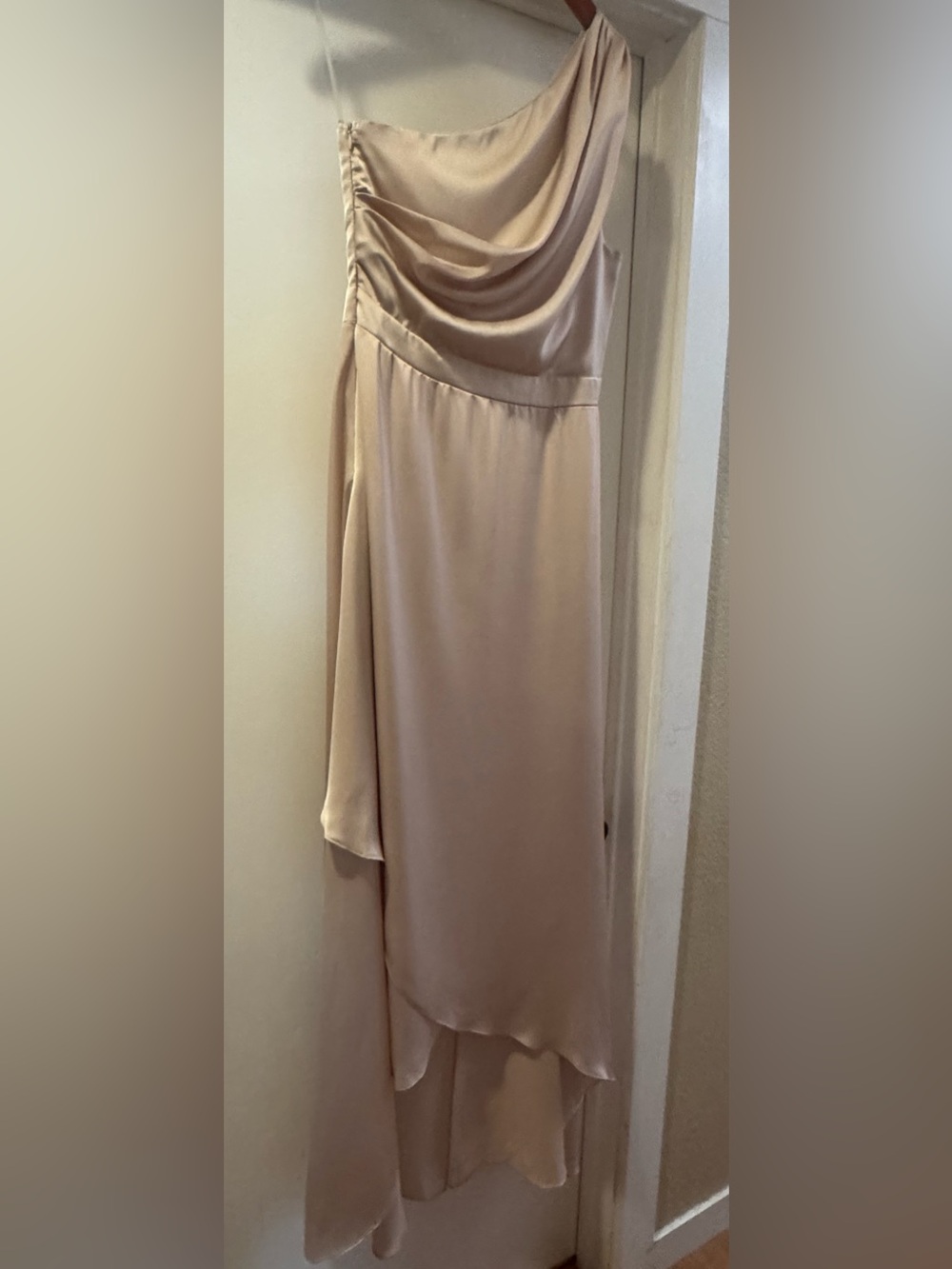 NWT TFNC London Delali One Shoulder Satin Maxi Dress Blush Champagne Size 10 - Picture 7 of 16